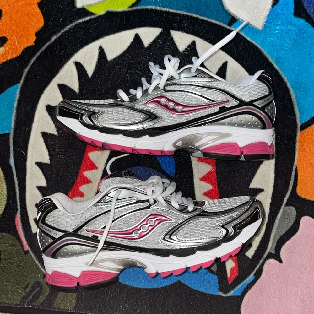 Saucony shoes